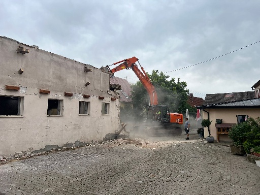 Abrissarbeiten eines Gebäudes